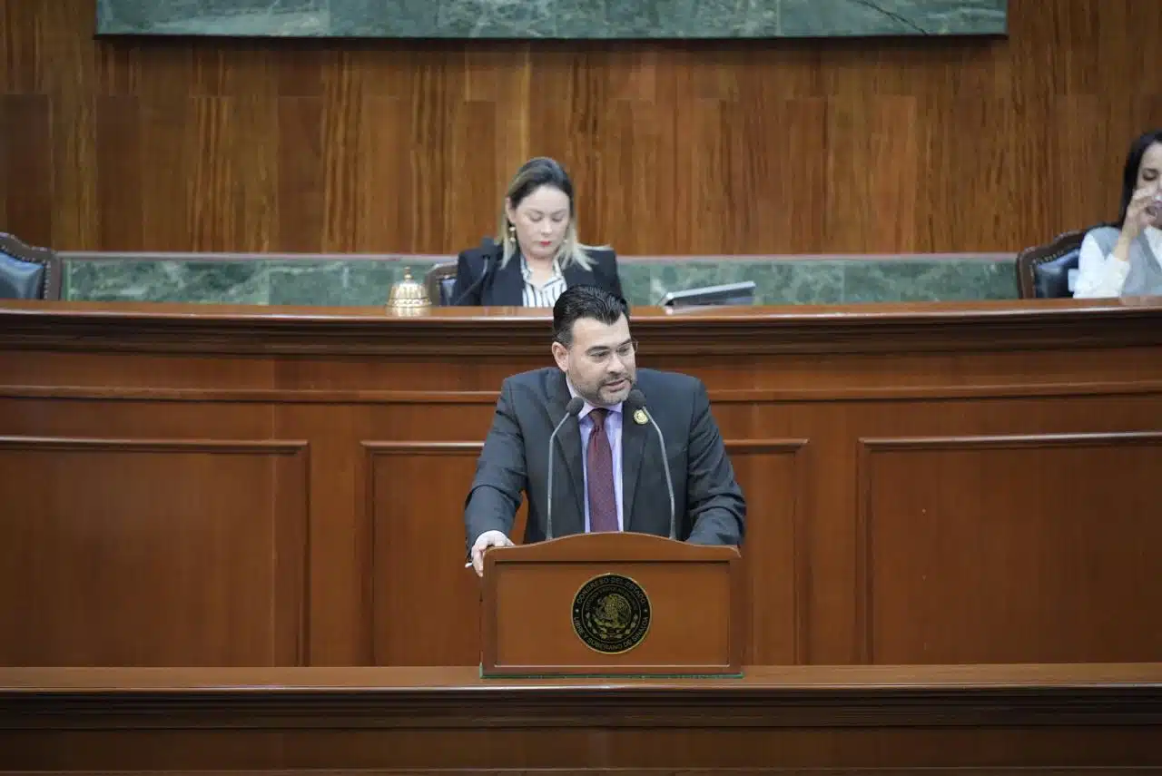 César Ismael Guerrero Alarcón, diputado local por Morena en el Congreso del Estado