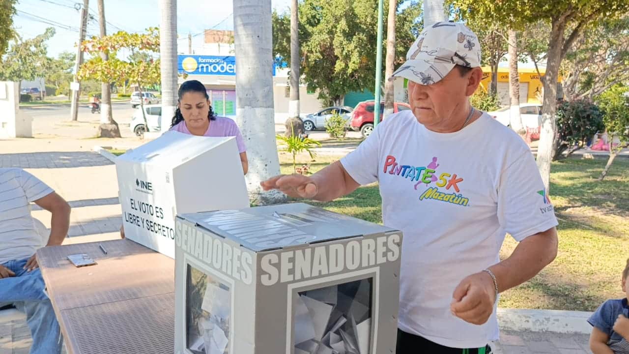 Voto de síndicos en Mazatlán