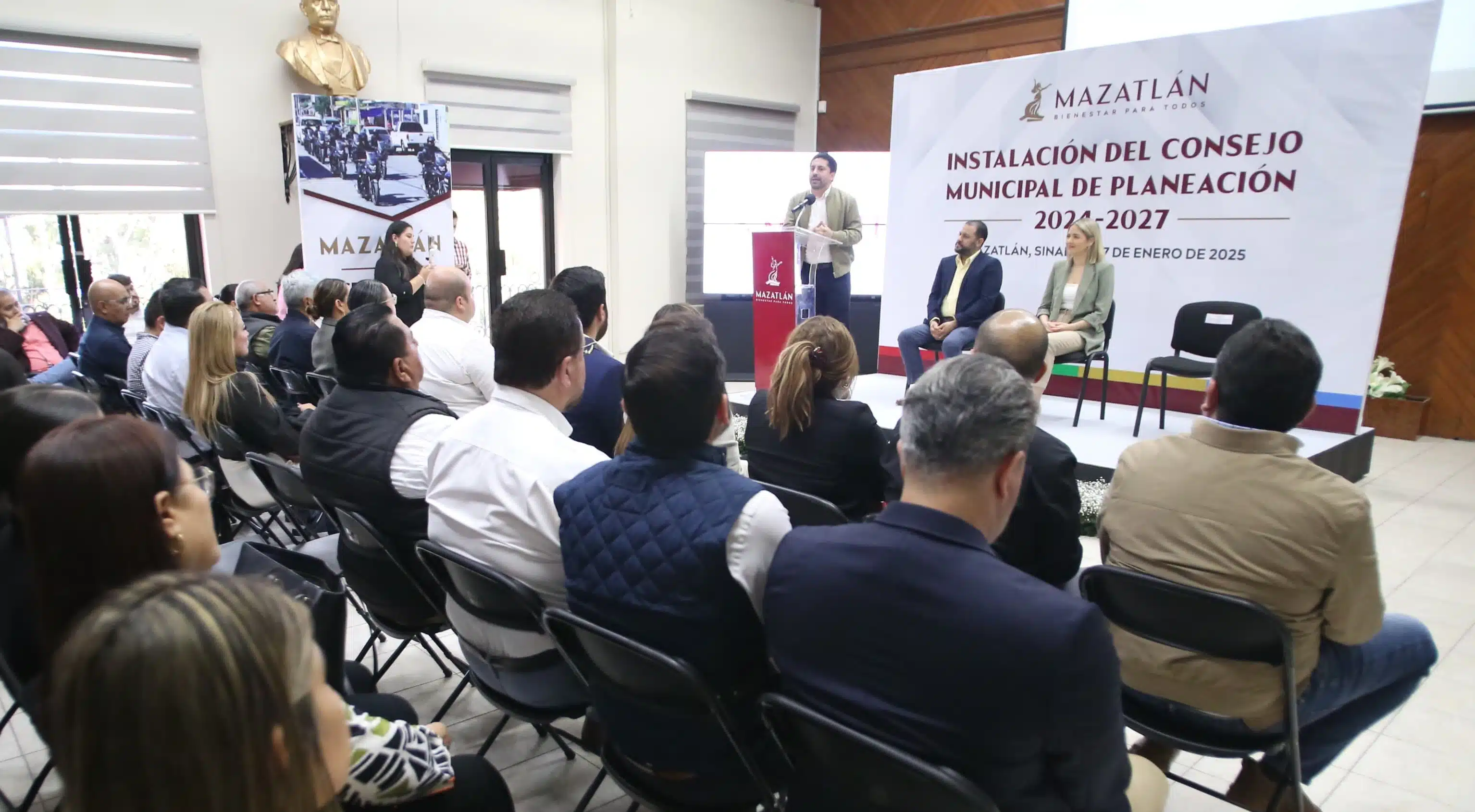 Estrella Palacios Domínguez, alcaldesa de Mazatlán, anuncia objetivos del plan para el mejoramiento del municipio