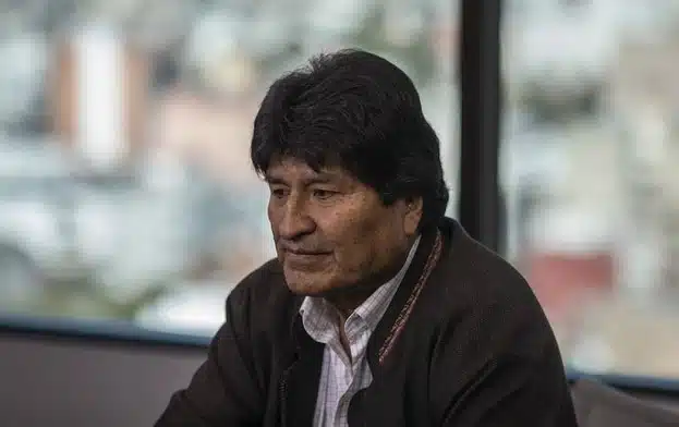 Evo Morales es declarado en rebeldía por la justicia boliviana; enfrenta nueva orden de aprehensión