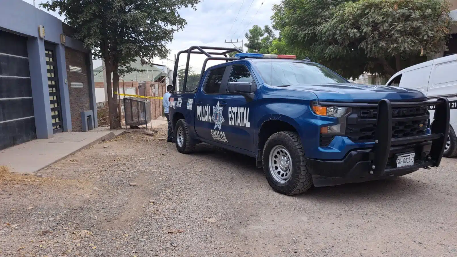 Familiares identifican a joven asesinado en la colonia Real de Minas en Culiacán