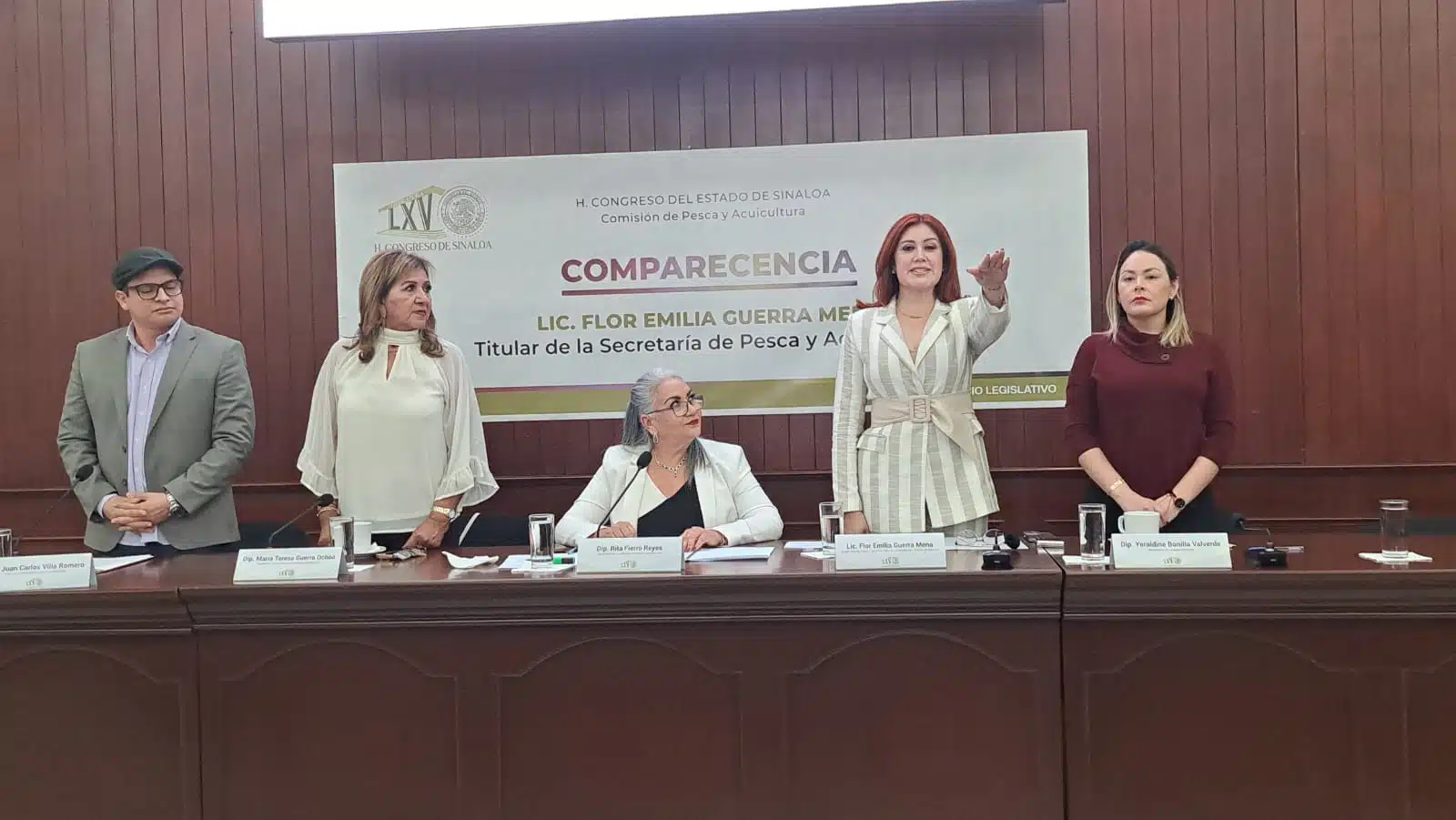 Comparecencia de Flor Emilia Guerra Mena ante el Congreso de Sinaloa.