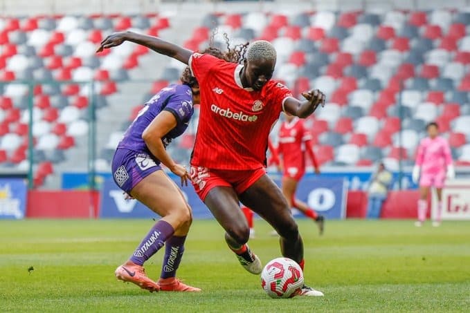 Michaela Abam, del Toluca FC Femenil