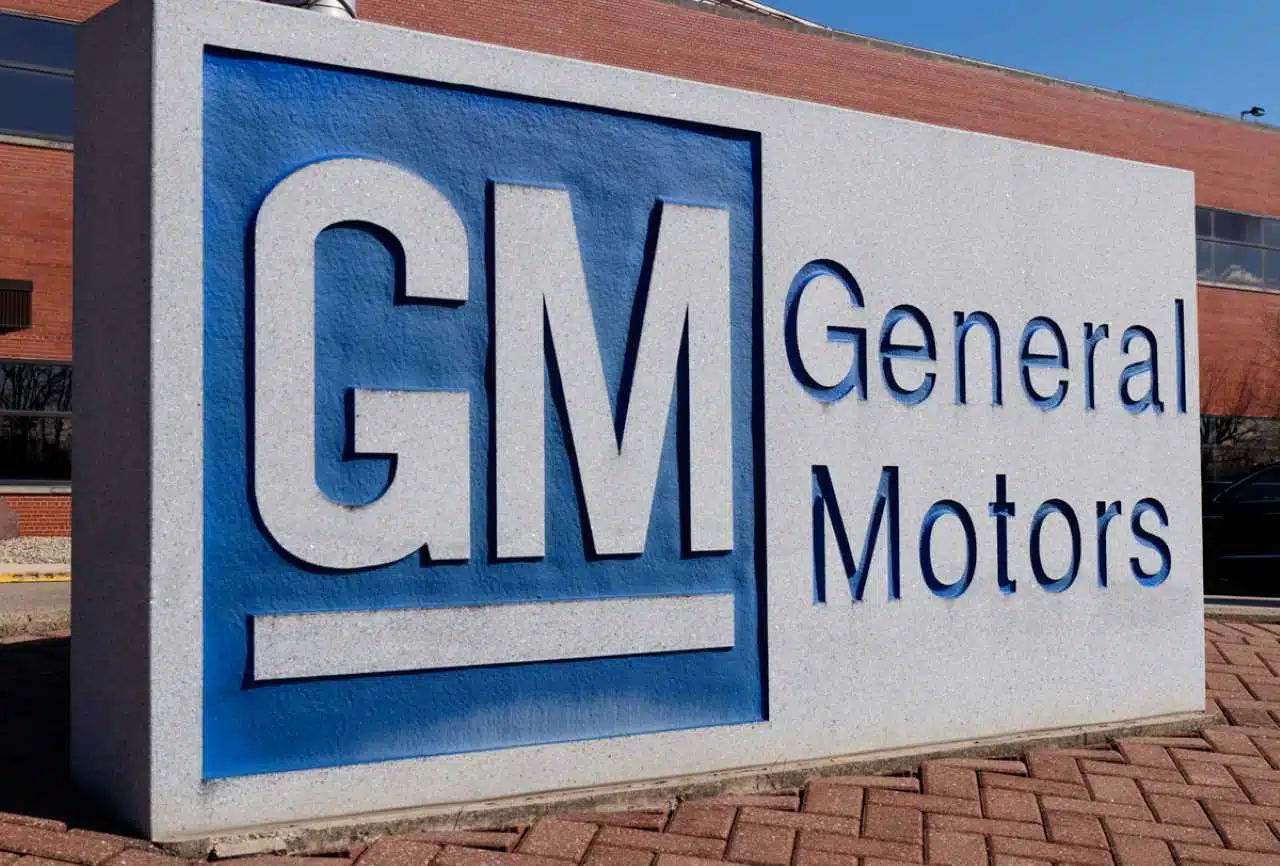 General Motors considera trasladar parte de su producción de México a EU por aranceles