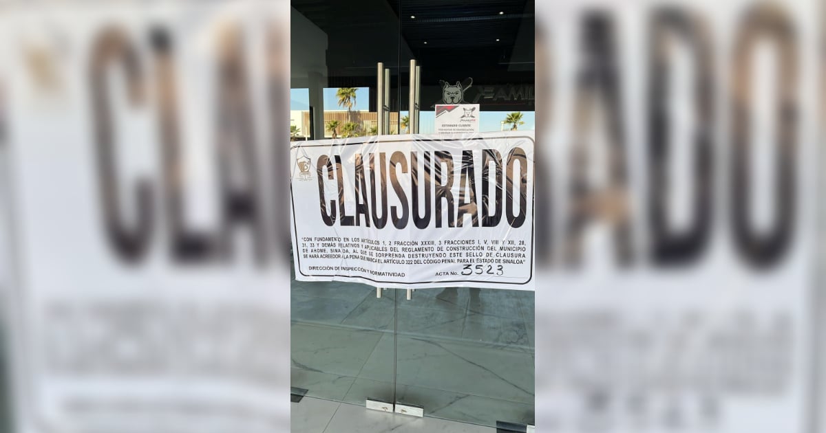 Letrero de clausura colocado por parte de Inspección y Normatividad en un gimnasio de Los Mochis.