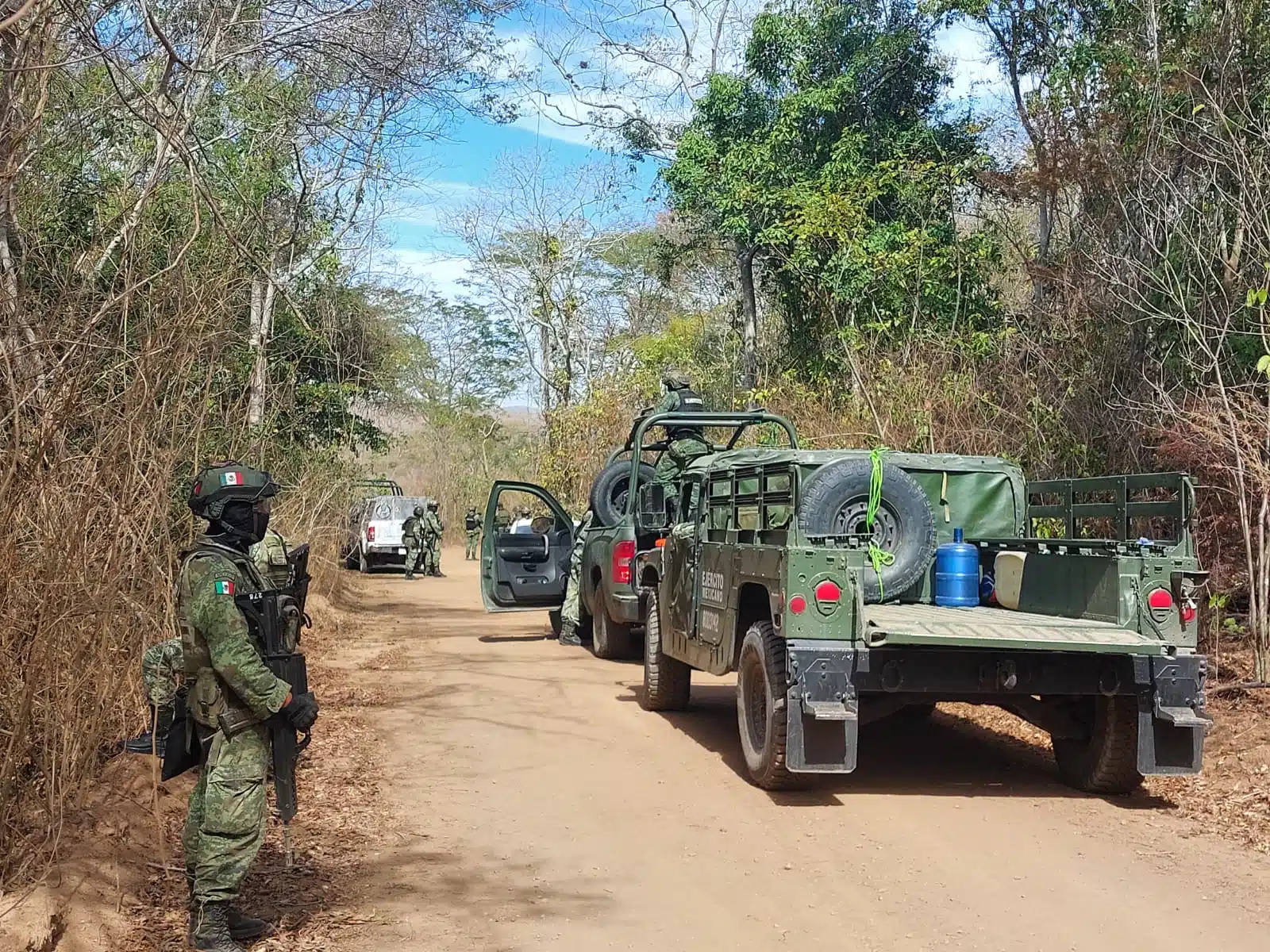 militares en zona donde se localizo cuerpo en Mazatlán