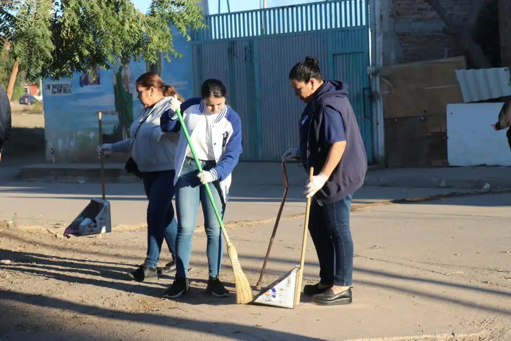 Jornada de limpieza y atención a usuarios con problemas de morosidad.