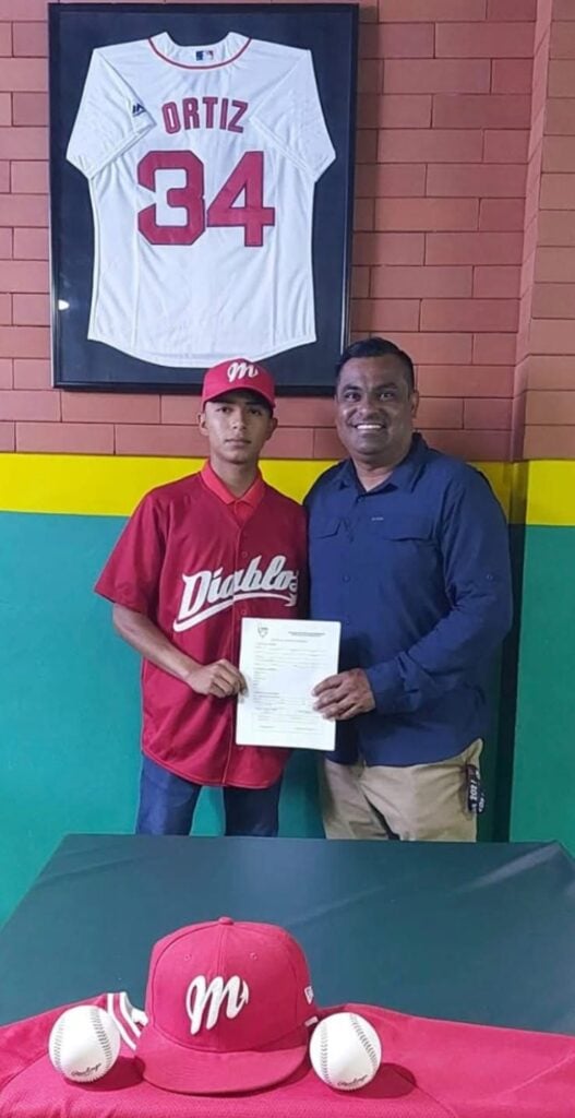 José Manuel Verdugo jugador de Diablos Rojos del México y Cañeros de Los Mochis