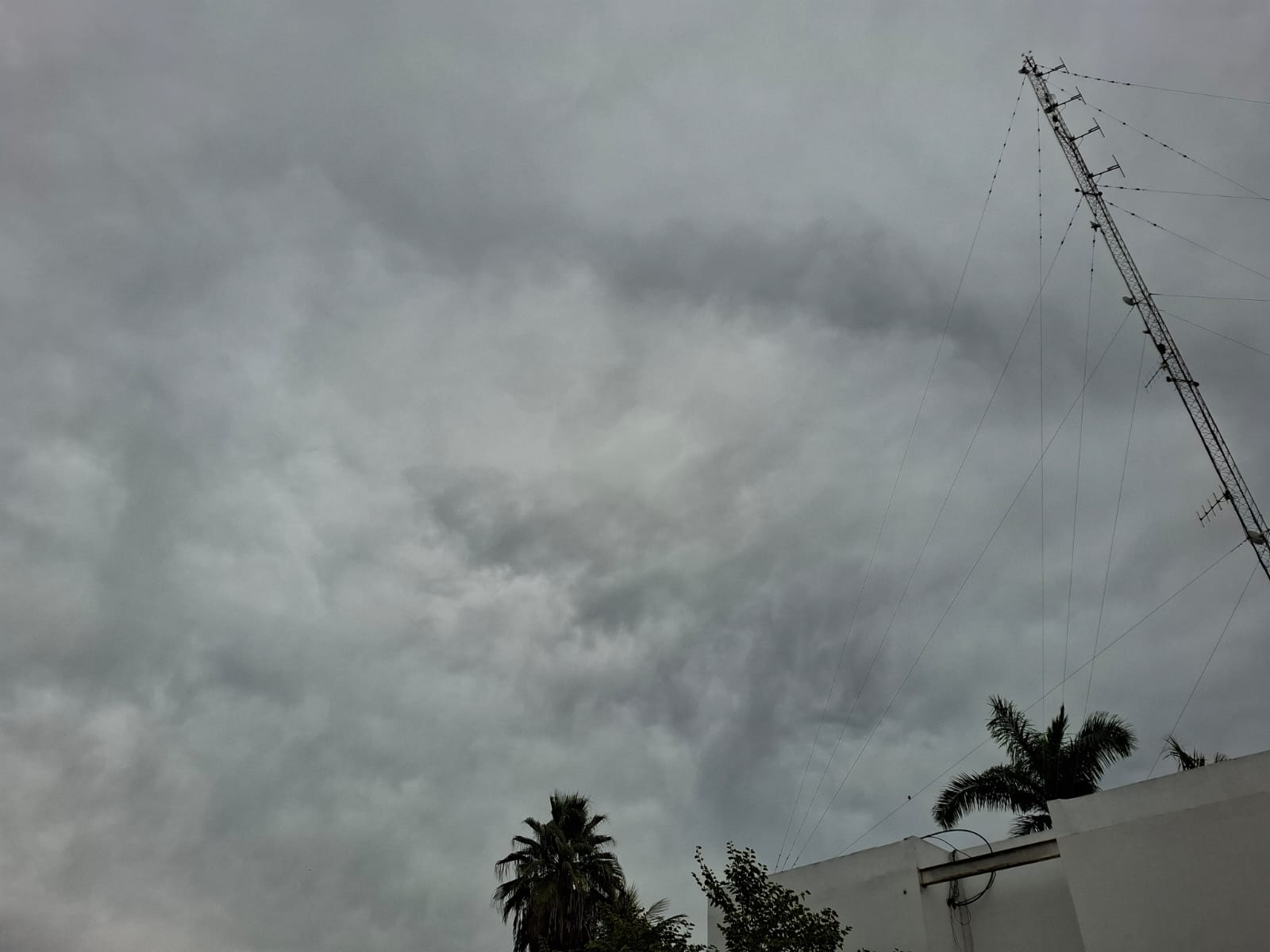 Cielo nublado totalmente