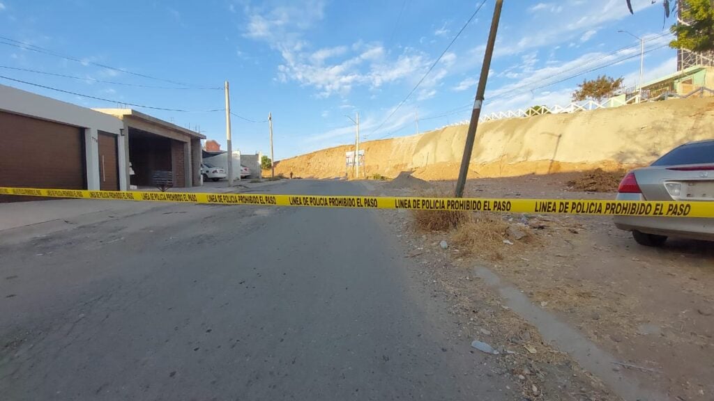 Localizan a un hombre asesinado y con los ojos vendados en un baldío del Villa Bonita, Culiacán