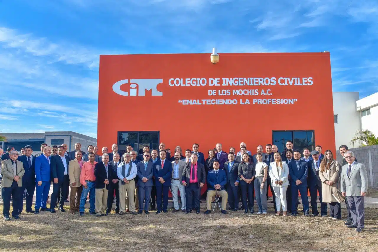 María Pedroza releva a Marco Higuera en la presidencia del Colegio de Ingenieros Civiles de Los Mochis