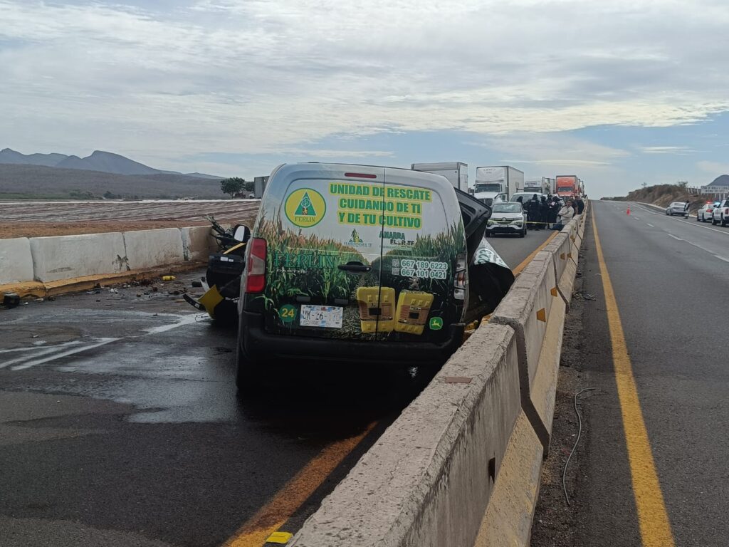 Mujer fallece y su hijo resulta herido tras accidente en La Costera