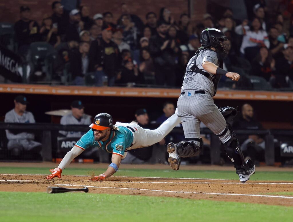 Naranjeros vs Yaquis en playoffs de la LMP.