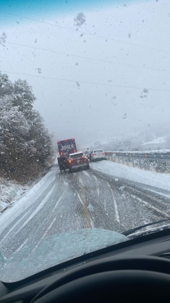 ¡Se congela Chihuahua! Fuertes nevadas cubren de blanco varios municipios del estado