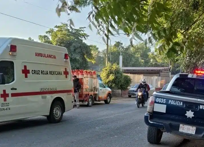 Policía municipal resulta herido tras choque contra unidad de empresa gasera en Guasave