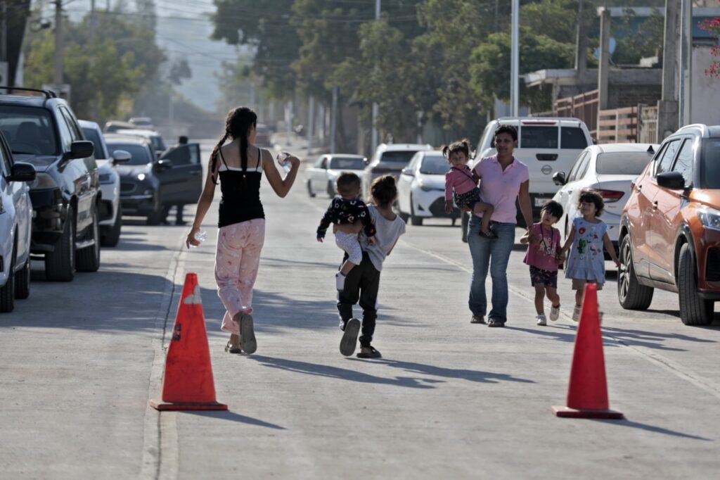 Rubén Rocha Moya refrendó el compromiso de seguir llevando obras con sentido social a las familias de los 20 municipios