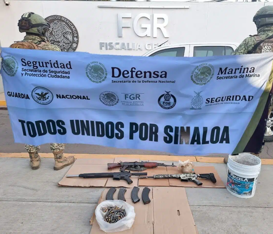 Decomisan más armas, mariguana y cristal