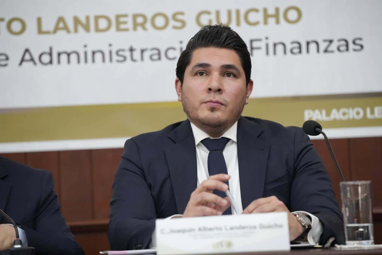 Secretario de Administración del gobierno del Estado