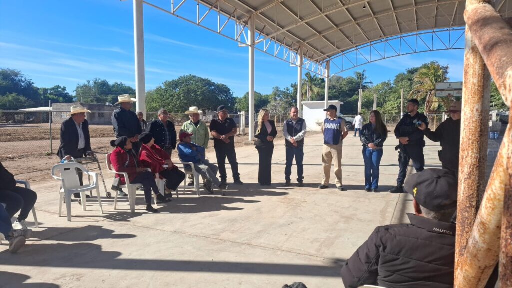 Marina y sector Salud en jornada m´pedica en comunidades de Angostura