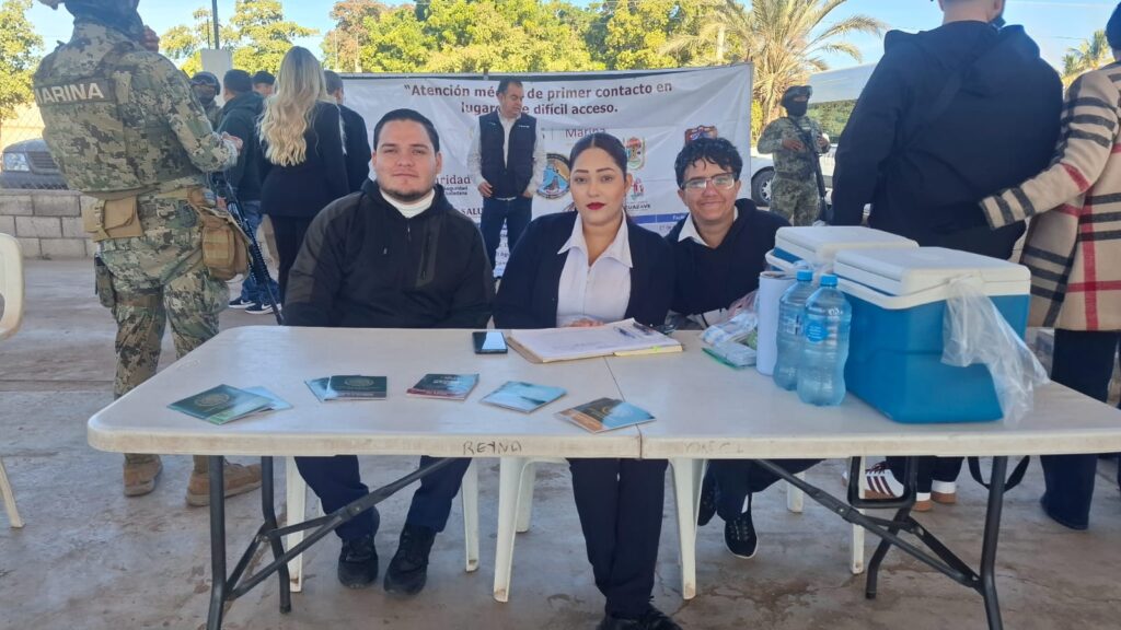 Marina y sector Salud en jornada m´pedica en comunidades de Angostura