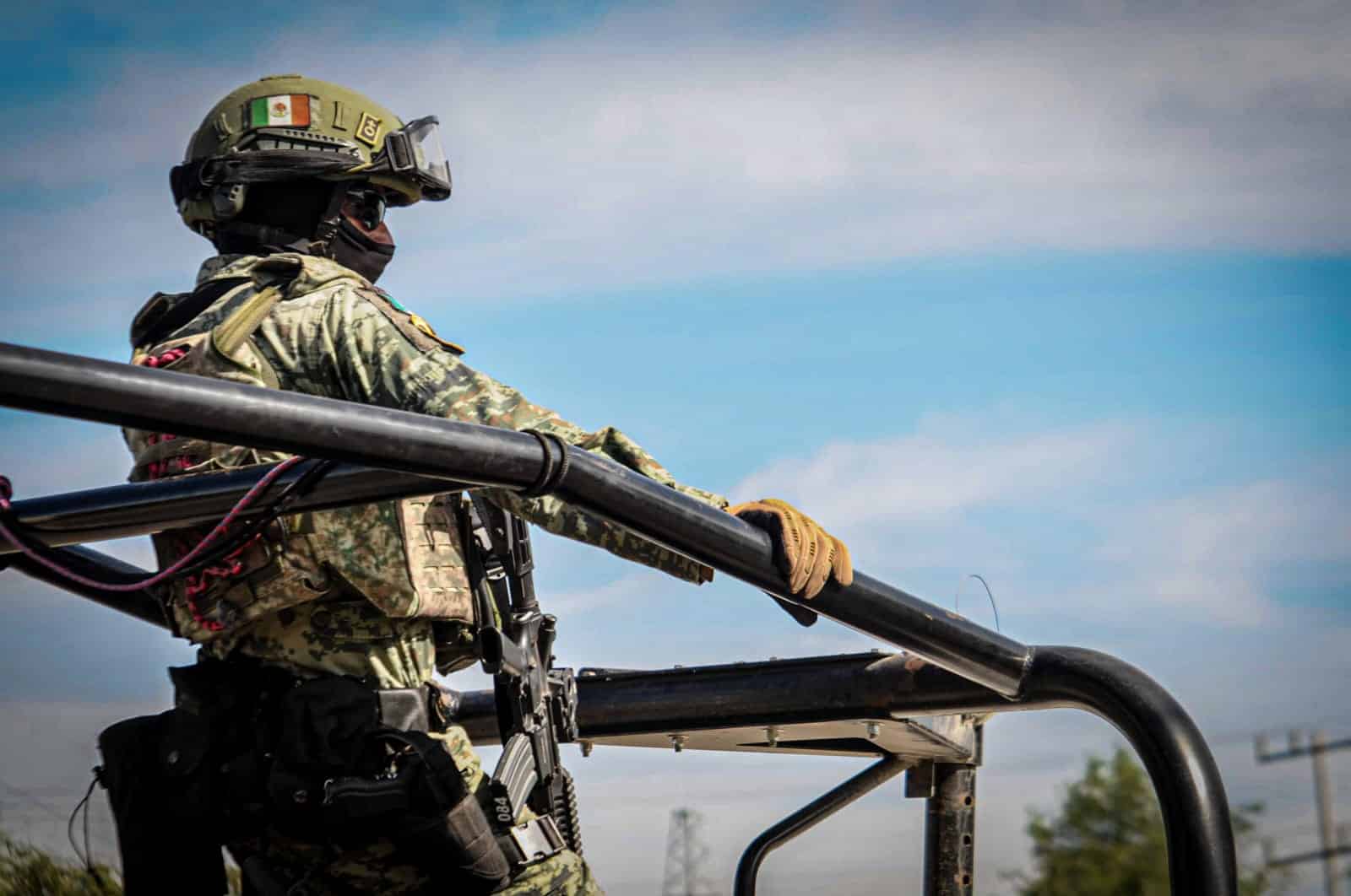 Elemento del Ejercito Mexicano Un homicidio, 2 osamentas, 4 “levantones” y 18 vehículos robados reporta la FGE el lunes en Sinaloa