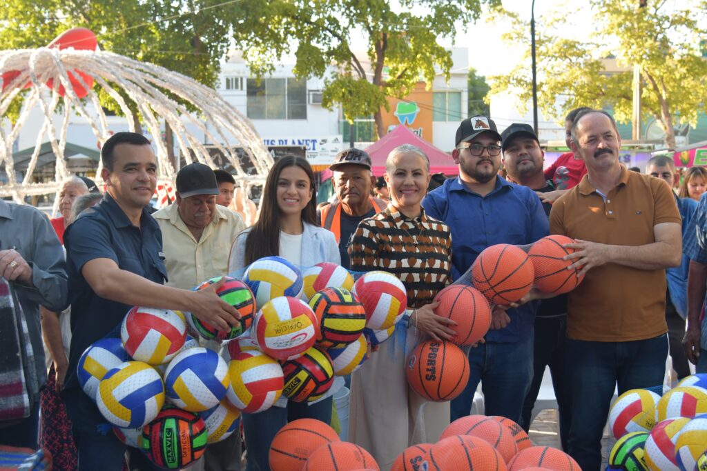 donativos al DIF de Salvador Alvarado para la Gira de Reyes