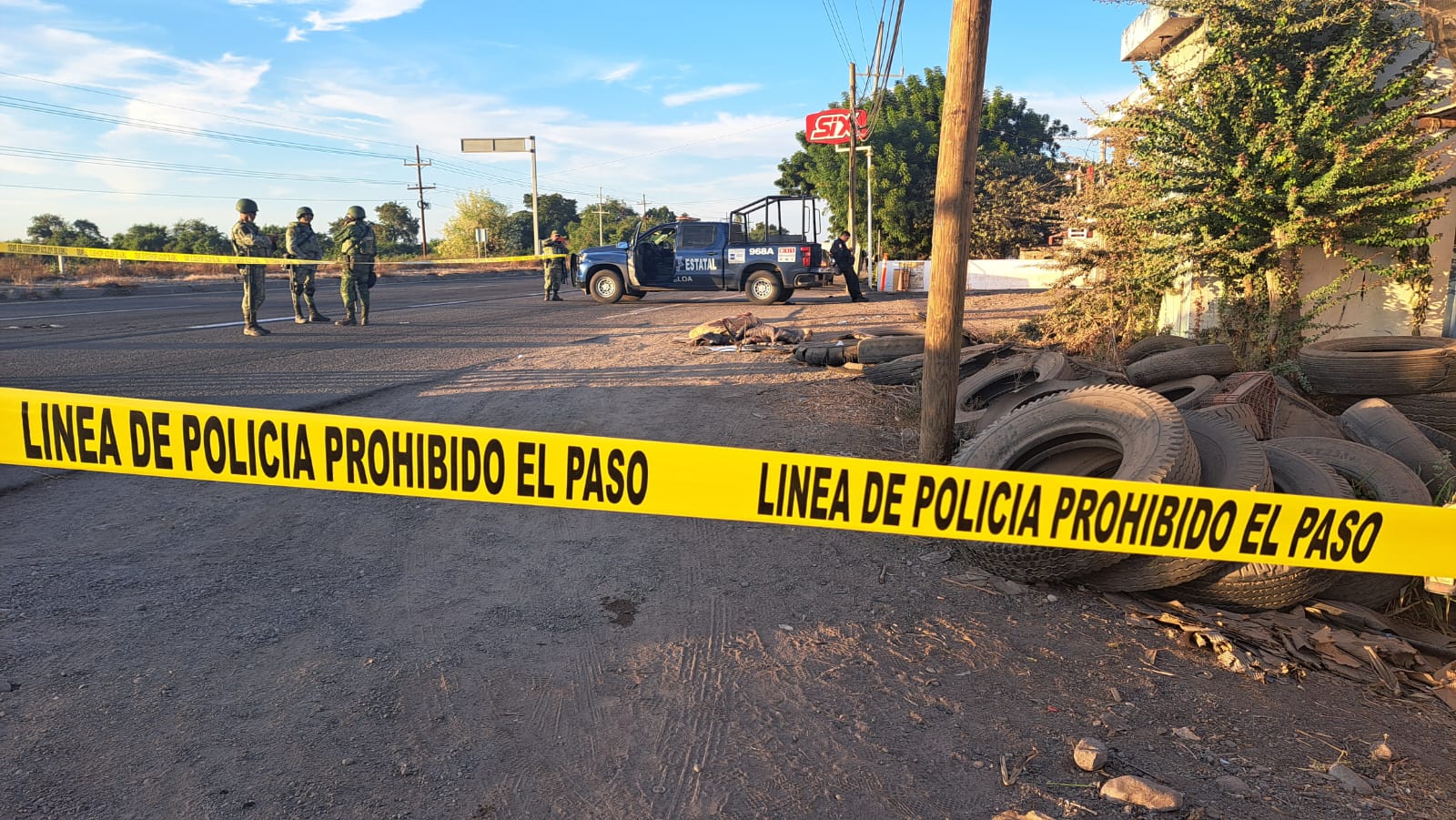 Envuelto en una cobija hallan a hombre asesinado en Costa Rica al sur de Culiacán