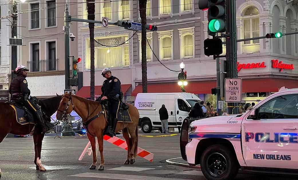 La policía de Nueva Orleans aseguró las calles del centro de la ciudad tras el atropellamiento masivo