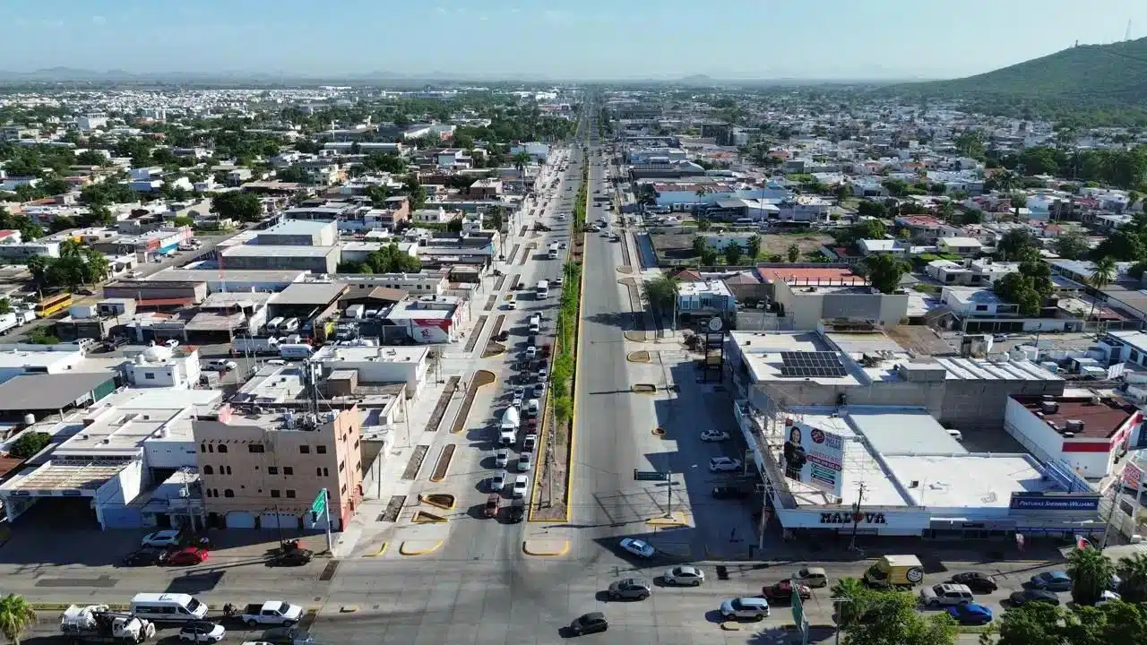 bulevar Adolfo López Mateos en Los Mochis