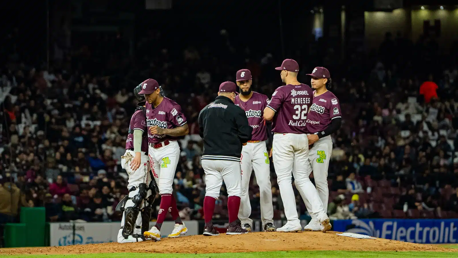 cañeros vs tomateros seminfinales lmp 2025 (2)