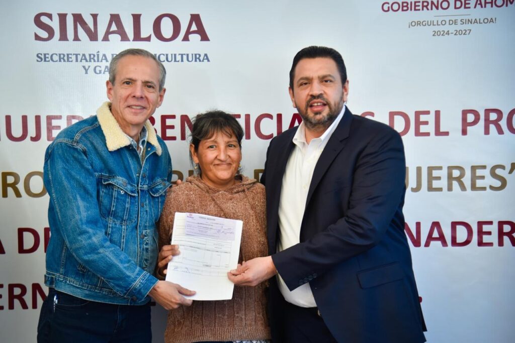 Entrega de apoyo del programa “Proyectos Agropecuarios para Mujeres”