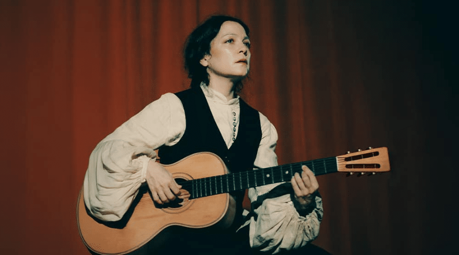 Natalia Lafourcade.
