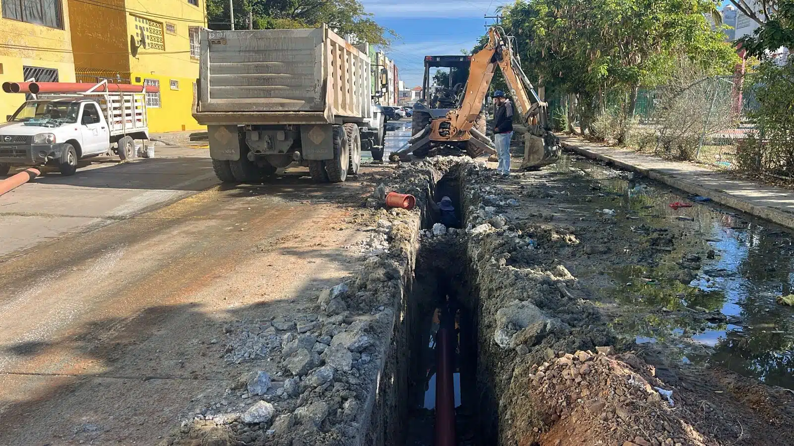 obra de drenaje en Mazatlán