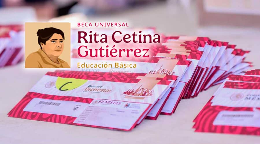Sobres con tarjetas para el cobro de becas del bienestar
