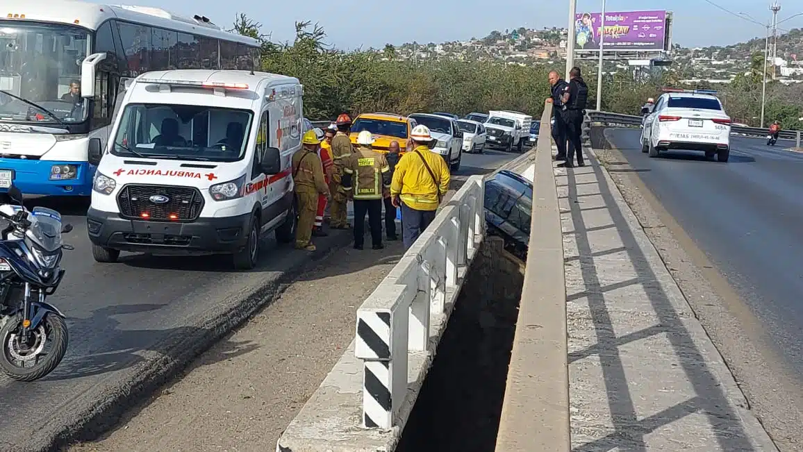 Accidente-Conductor-contra-muro-de-concreto