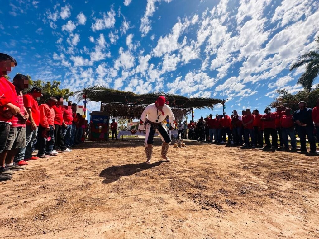 ¡Por la reinserción! Internos del centro penitenciario de Sinaloa realizan actividades culturales