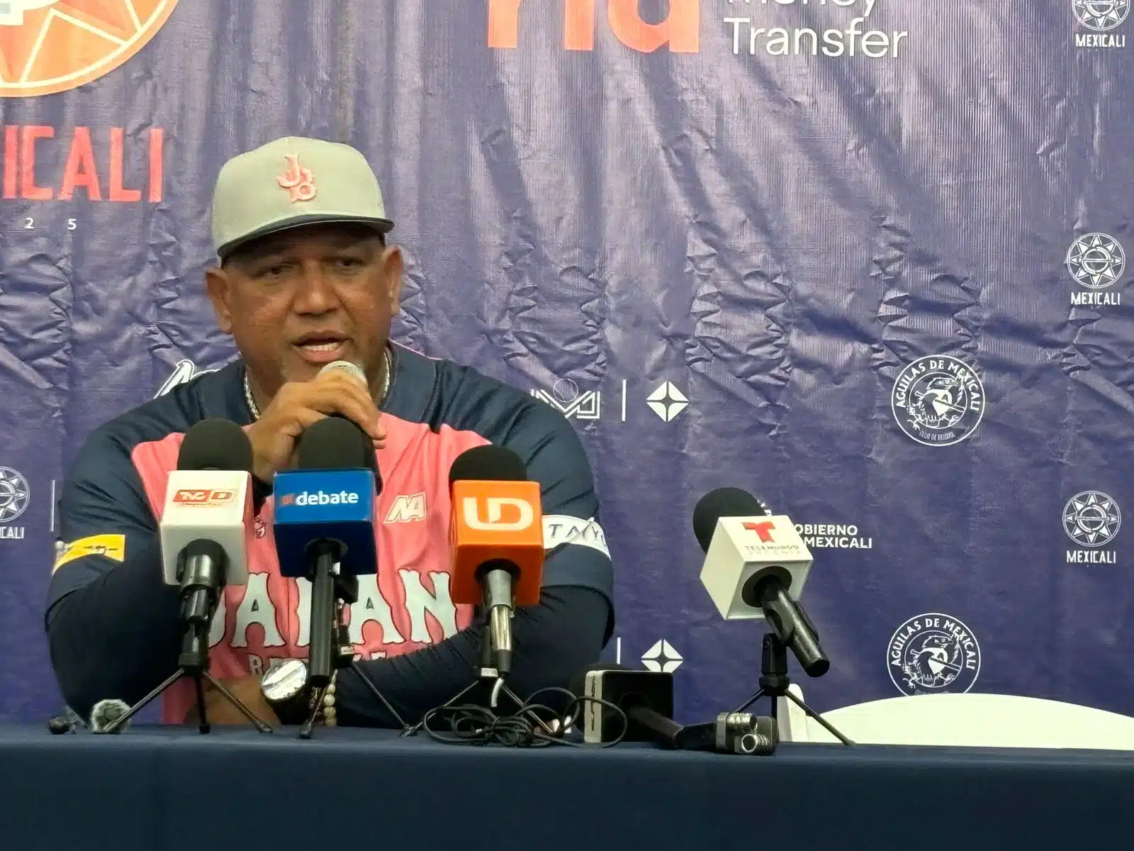 Alex Ramirez en conferencia de prensa en la Serie del Caribe Mexicali 2025