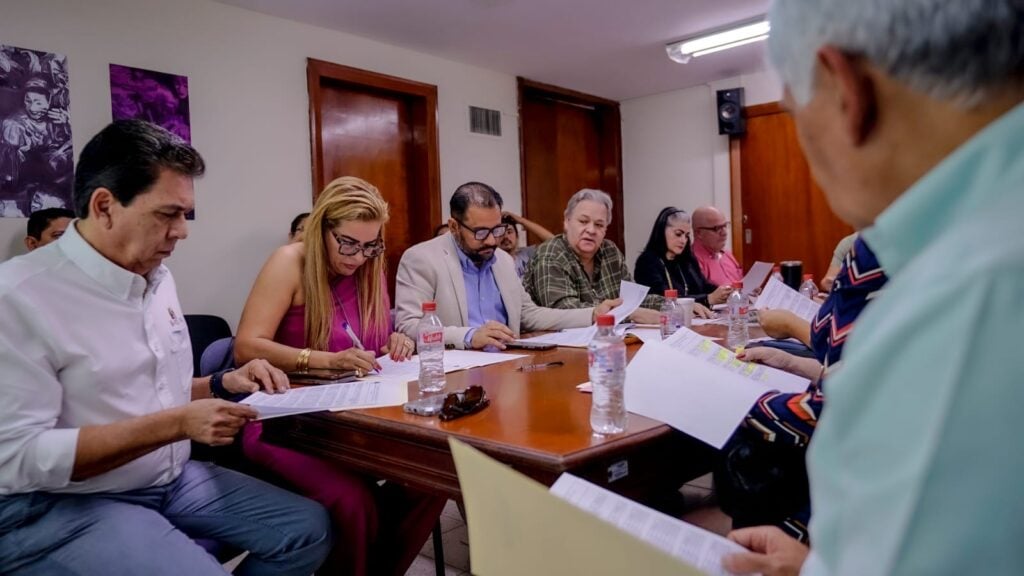 ¡Cuentas claras! Ahí quedó el dinero de las aportaciones para los reinados del Carnaval de Mazatlán