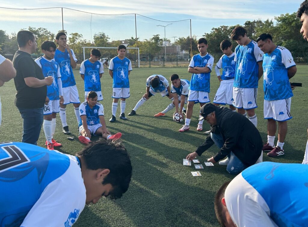 Equipo durante su entrenamiento.