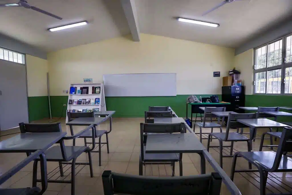 Aula de clases de un plantel de Cobaes