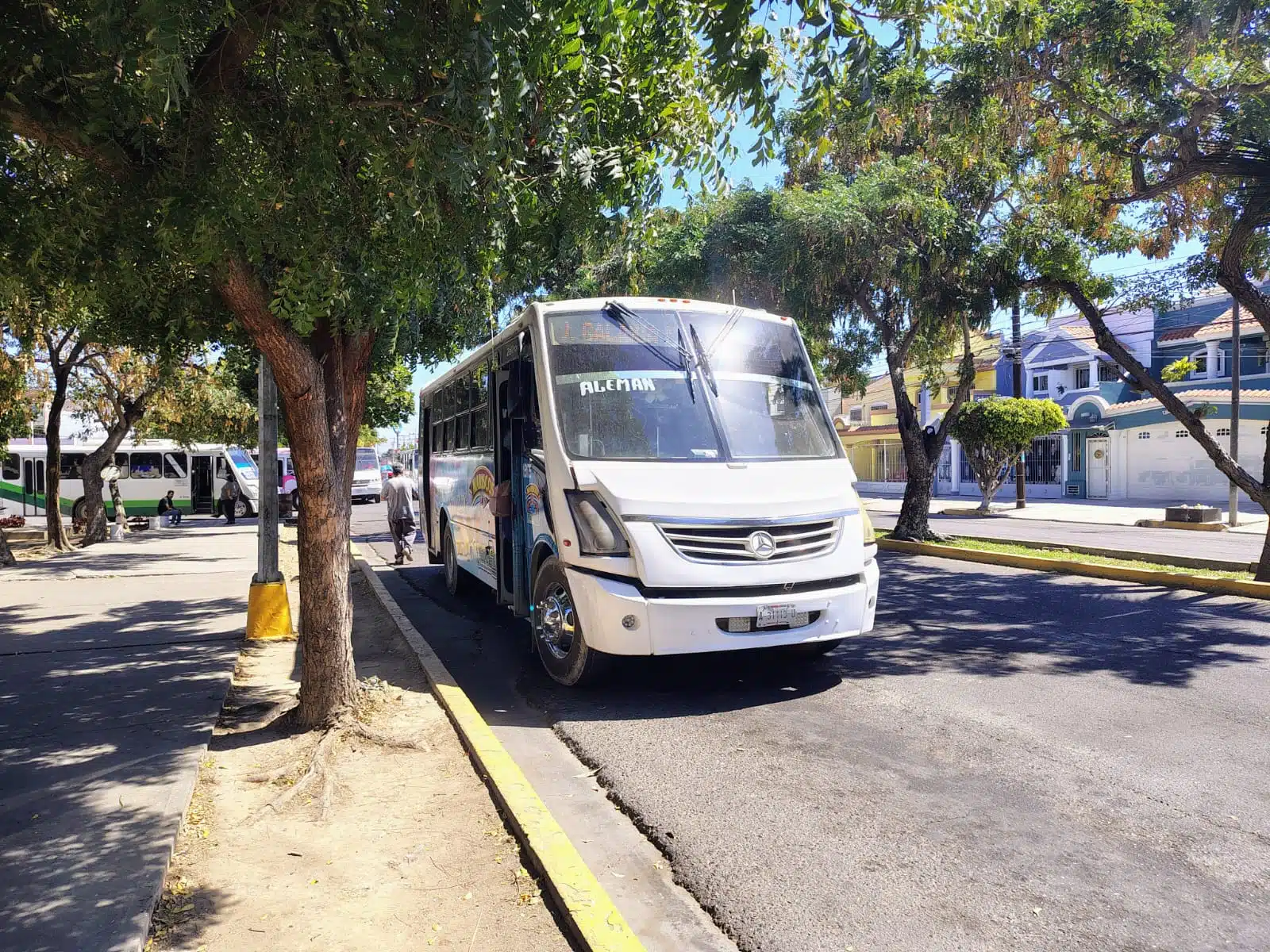 Camión urbano en Mazatlán.