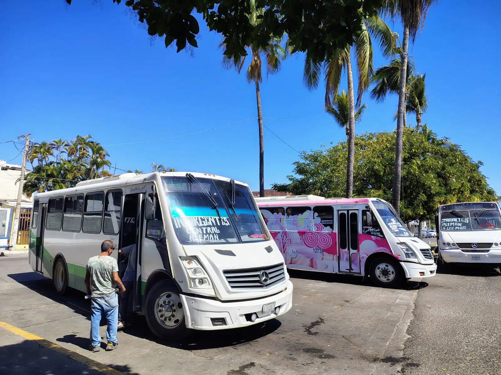 Camiones urbanos cobrarán 20 pesos durante las noches de Carnaval en Mazatlán