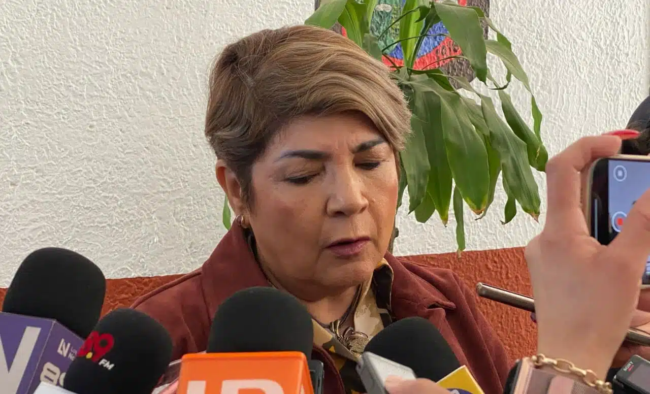 Alcaldesa de Guasave habla con la prensa de Sinaloa