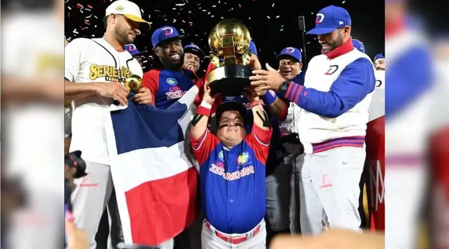 Chevale Burgos es bicampeón de la Serie del Caribe en Mexicali 2025