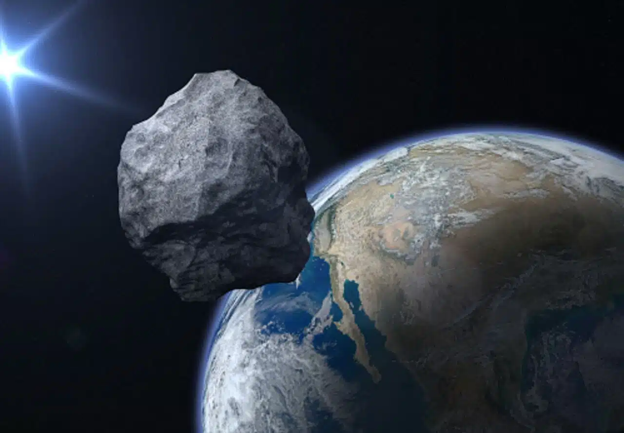 Científicos monitorean el asteroide 2024 YR4 ante posible impacto contra la tierra 