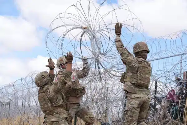 Construirá EU centros de detención de migrantes en bases militares