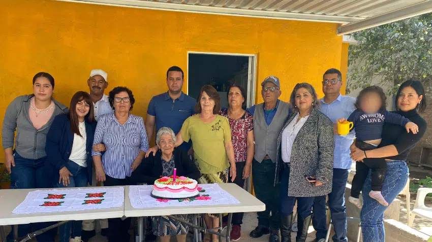 Cumpleaños 101 de doña Rosenda