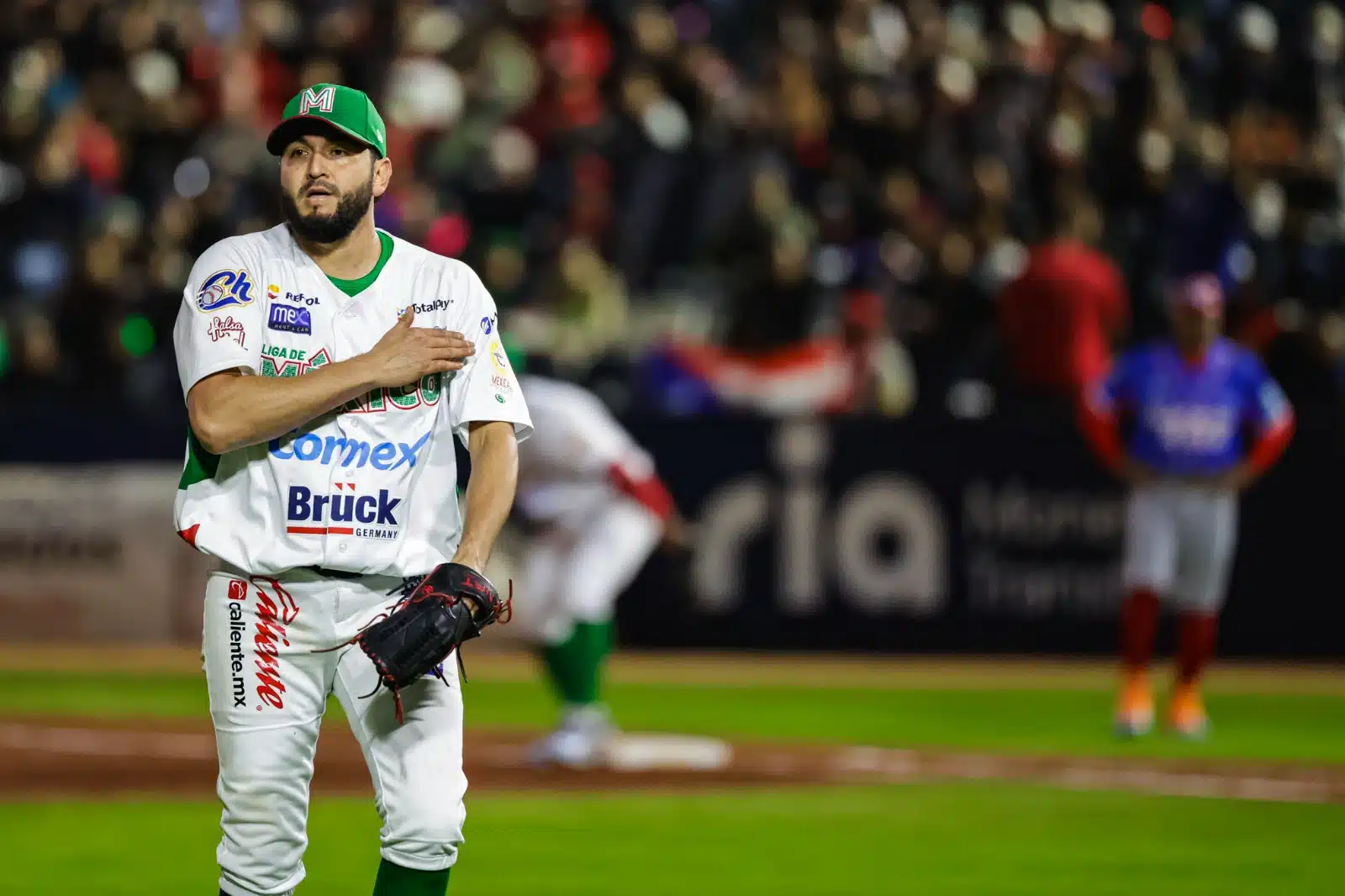 El sinaloense David Reyes lanzó en gran forma y se llevó la victoria en el arranque de la Serie del Caribe