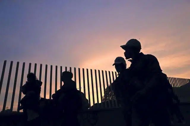 Embajada de EU refuerza su postura y publica video contra migrantes