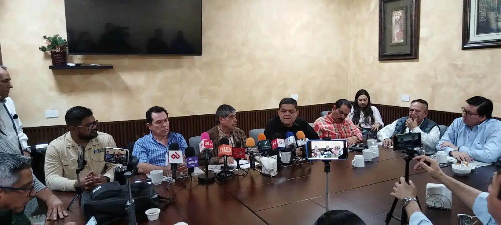 Empresarios de Culiacán y la CEDH acuerdan capacitación en derechos humanos